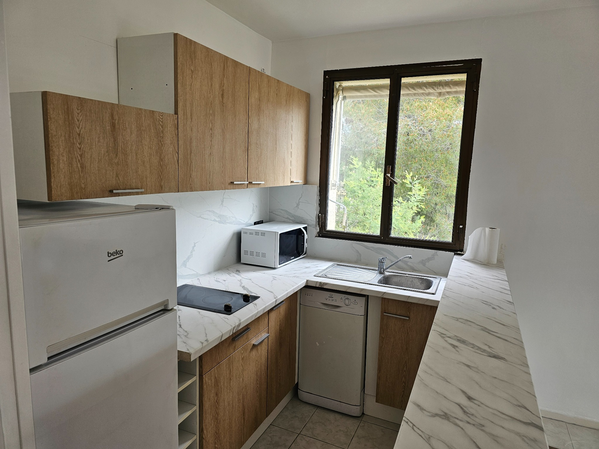 Cuisine finition bois clair après transformation